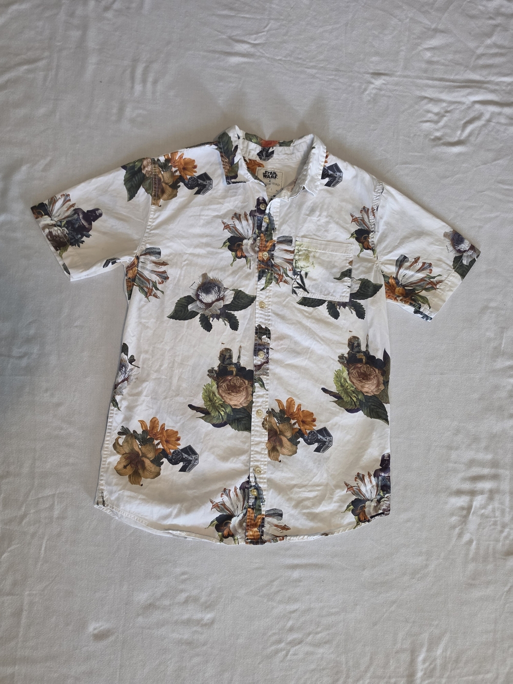 Star Wars x On The Byas Floral Button Up Camp Shirt Darth Vader Boba Fett Medium